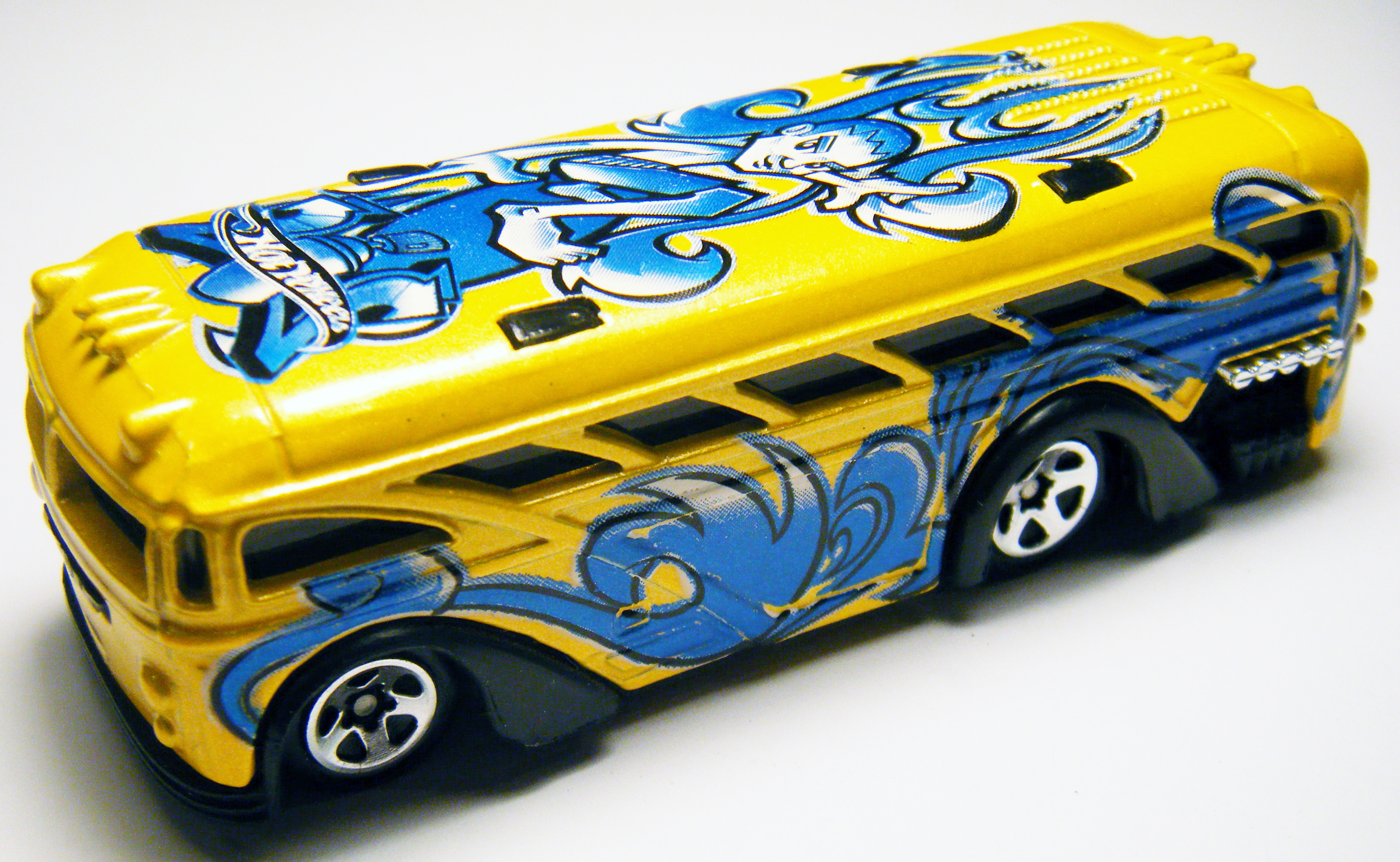 hot wheels surf and turf yellow
