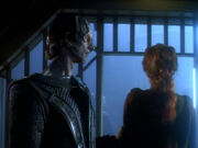 Dukat stoppt Kira