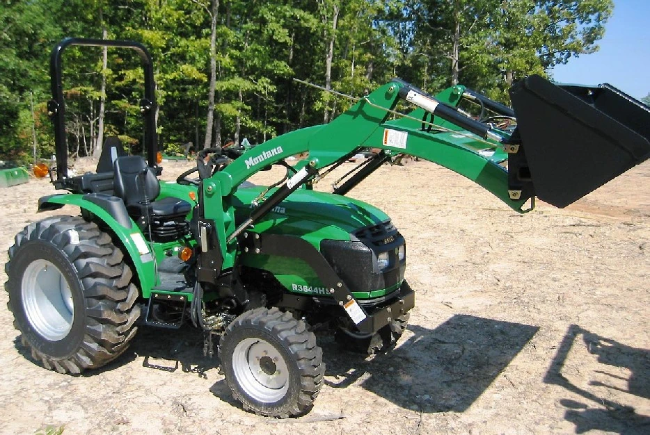 Montana R3644HST MFWD2007