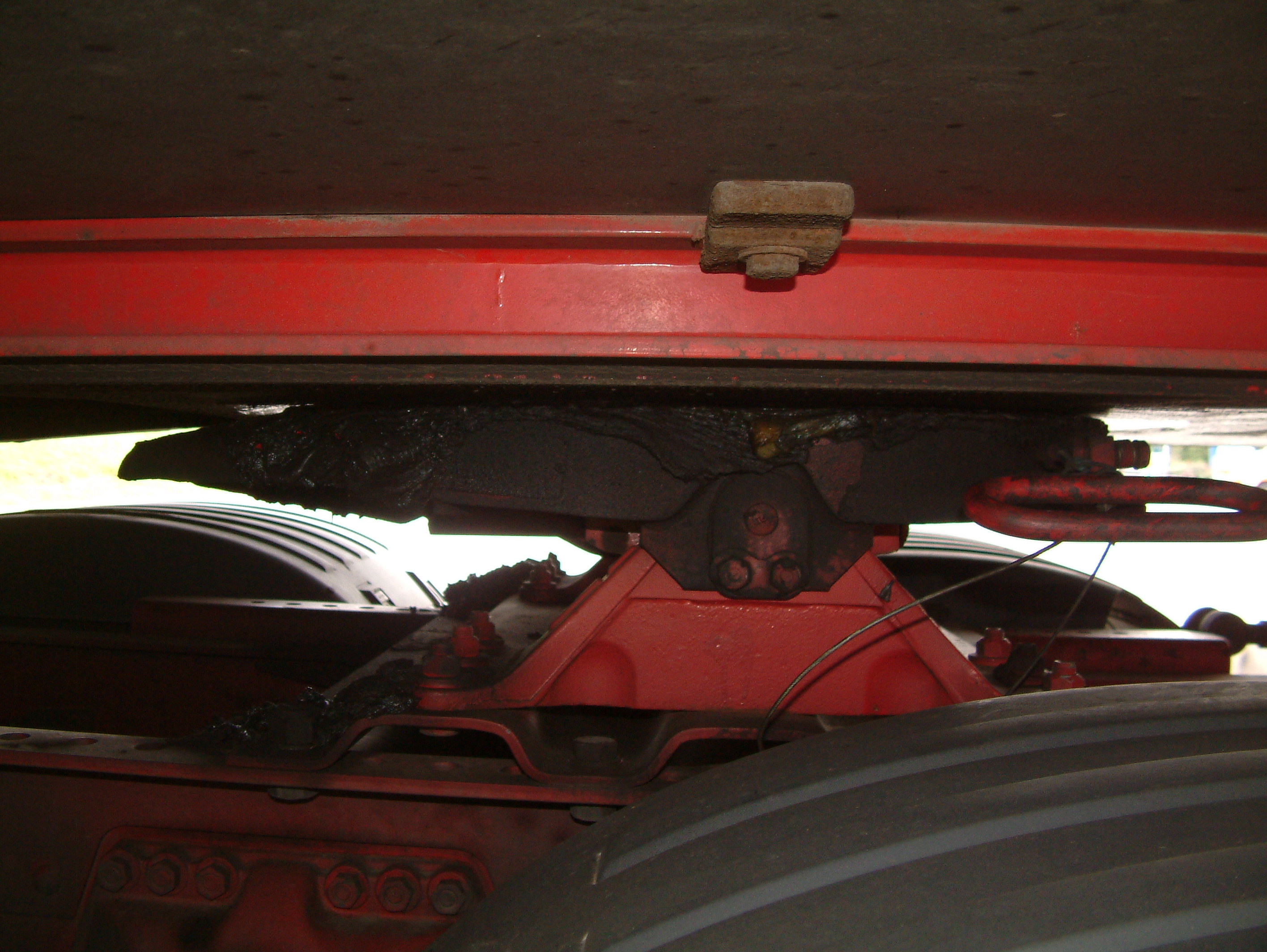 Fifth wheel coupling Tractor & Construction Plant Wiki The classic vehicle and machinery wiki