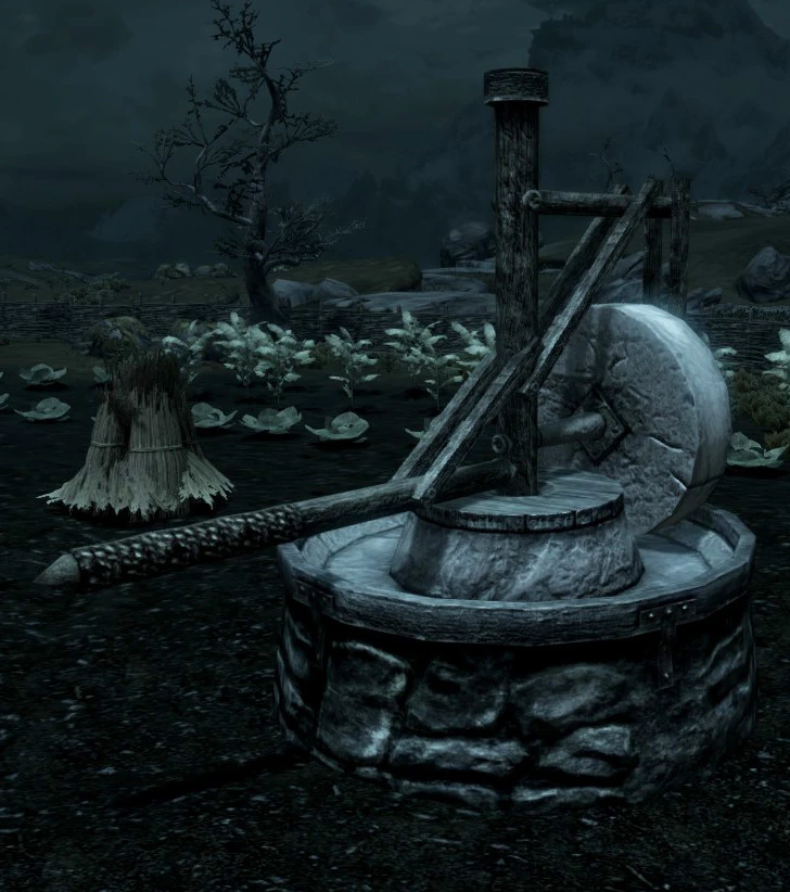 Cloaks of Skyrim question Where are the spinning wheels? The Elder
