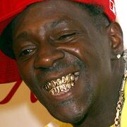 Teeth-flavor-flav-400a071807
