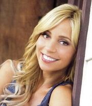 TaraStrong