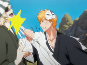 Ichigo golpea a urahara