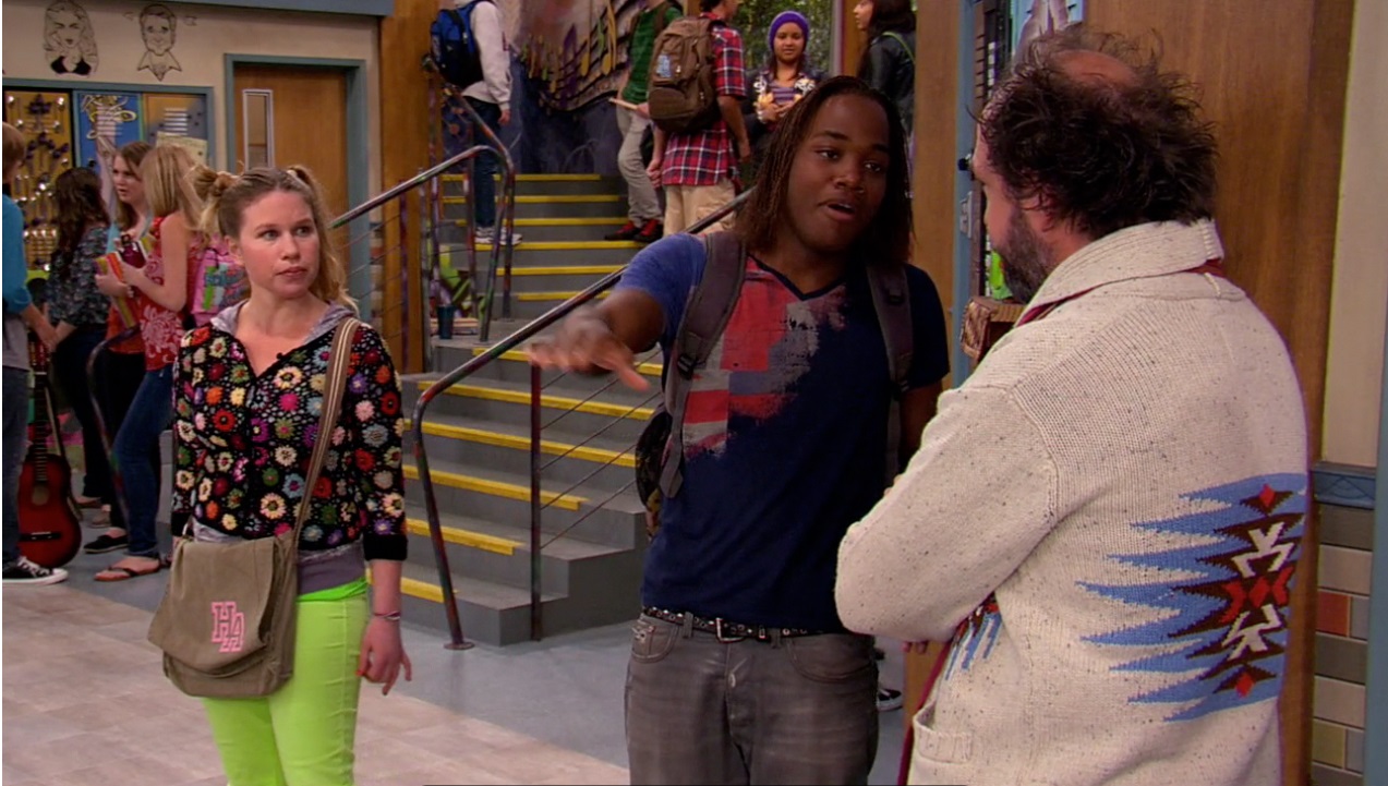 Victorious+Cat+Feet Posey, Andre, and Sikowitz: Andre complaining because of the yes bet