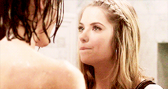 Haleb-pretty-little-liars-tv-show-34818314-245-130