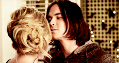Haleb-pretty-little-liars-tv-show-34818333-245-130