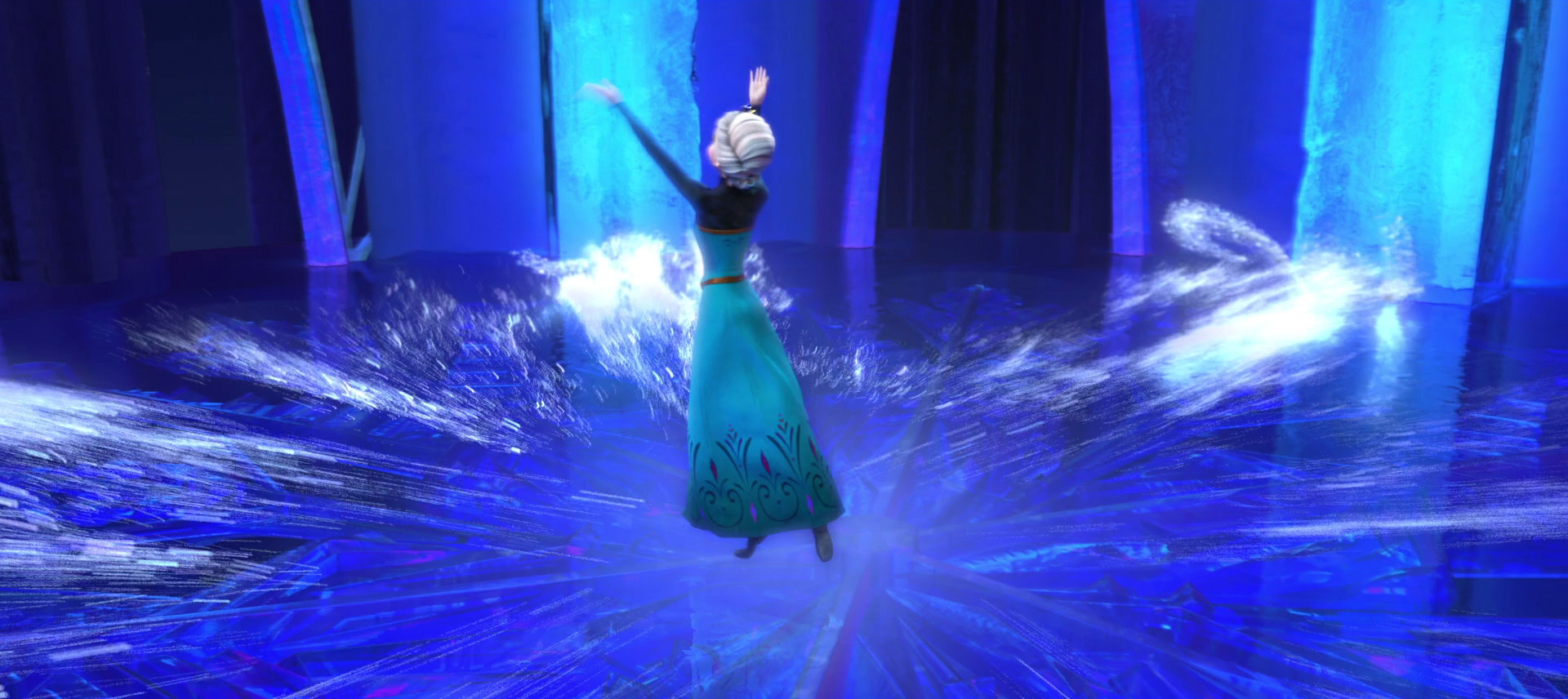 image-elsa-builds-her-ice-palace-ceiling-jpg-disney-wiki