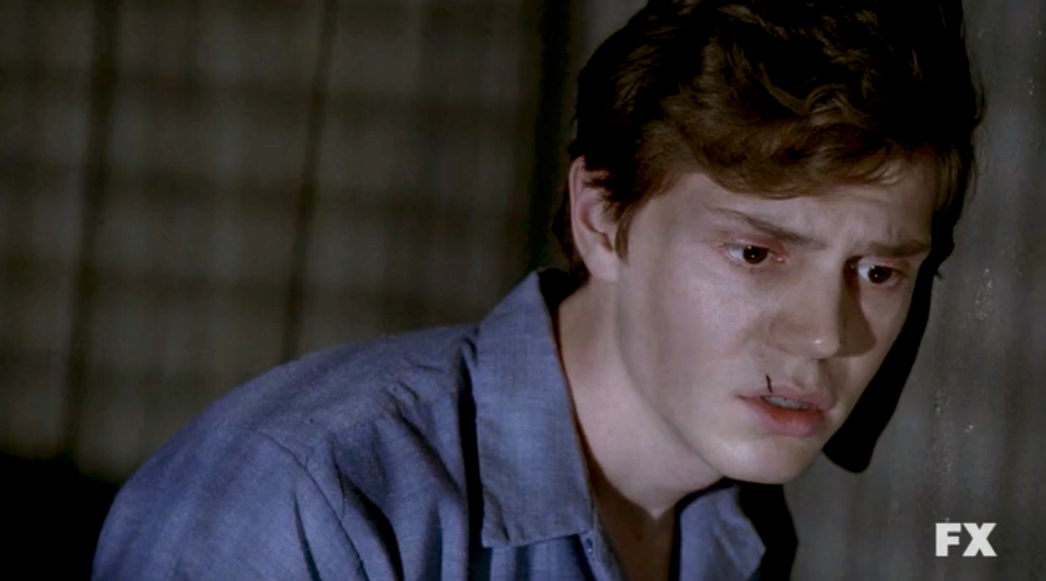 Image Evan Peters as Kit Walker on American Horror Story Season 2 Asylum S02E04 5.png
