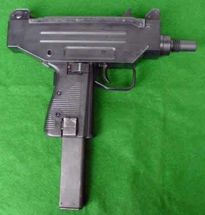 Uzi 9mm - Terminator Wiki - Terminator Genisys - Genisys Revolution ...