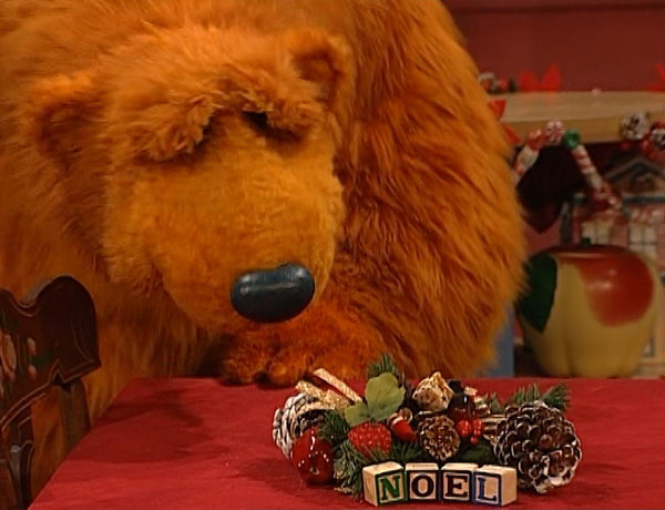Playhouse Disney Bear In The Big Blue House ~ Bear Berry Christmas ...